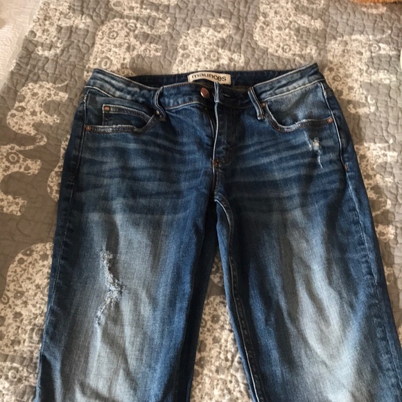 Distressed jeans - Picture 2 of 3
